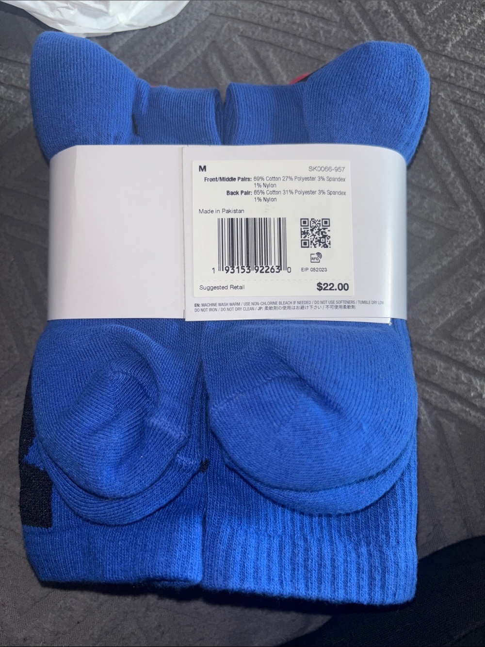 Nike Everyday Cushioned Crew Socks - Red, Black, Blue 2 6 packs - Picture 3 of 7